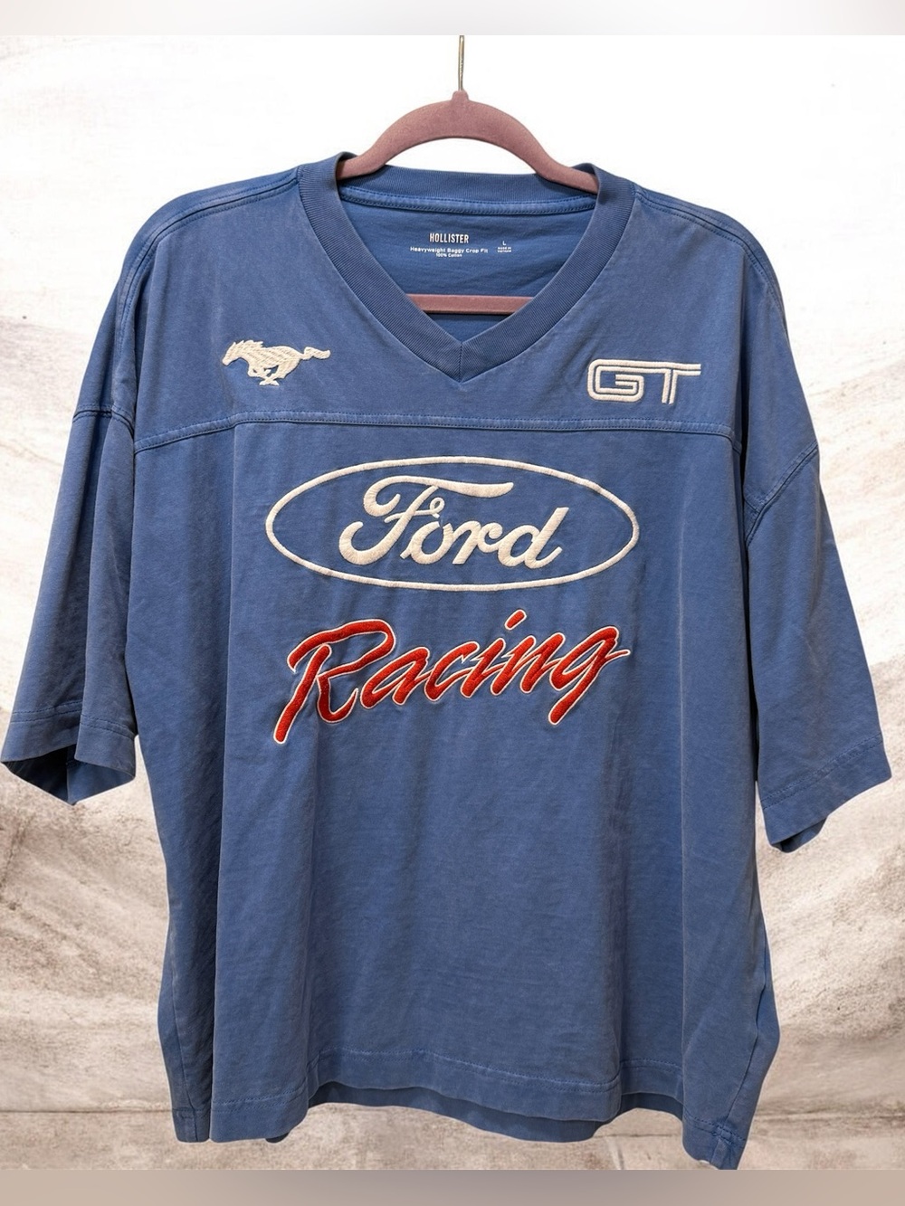 Hollister Men’s Baggy Heavyweight Crop Ford Racing GT V‑Neck Short Sleeve Tee